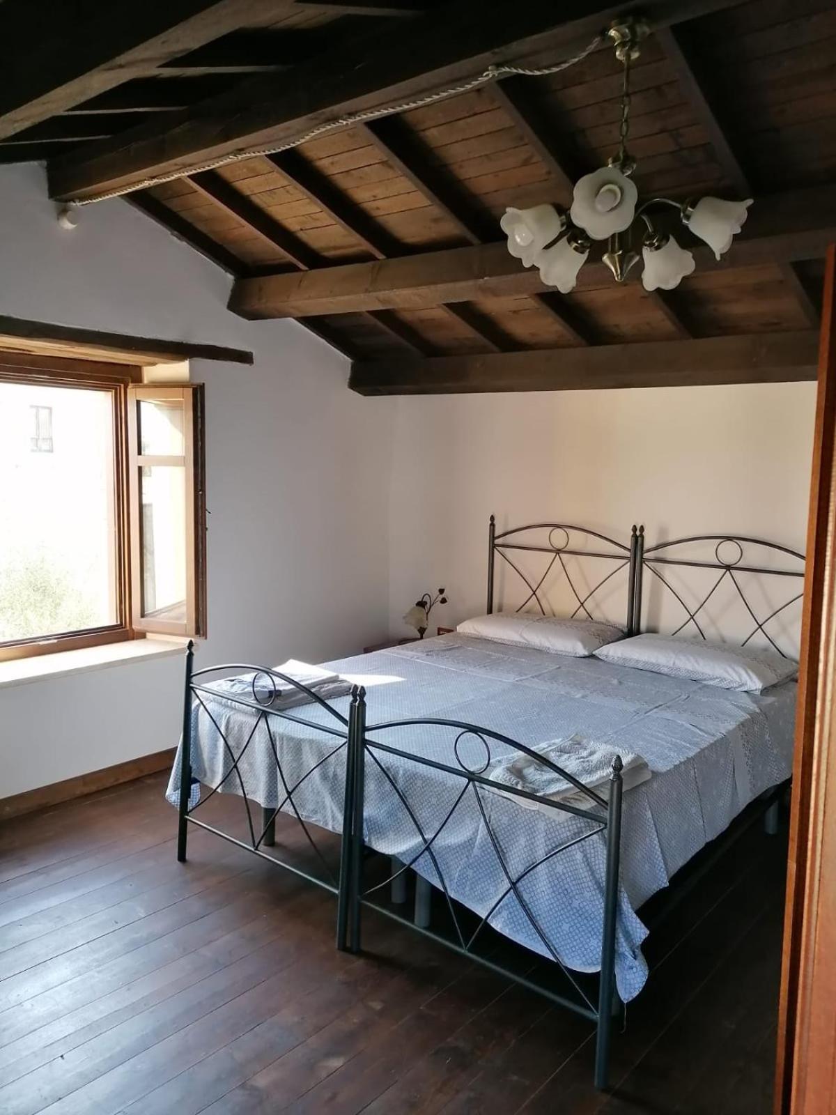 Апартаменти Domus De Jara - Casa Montis Baradili Номер фото